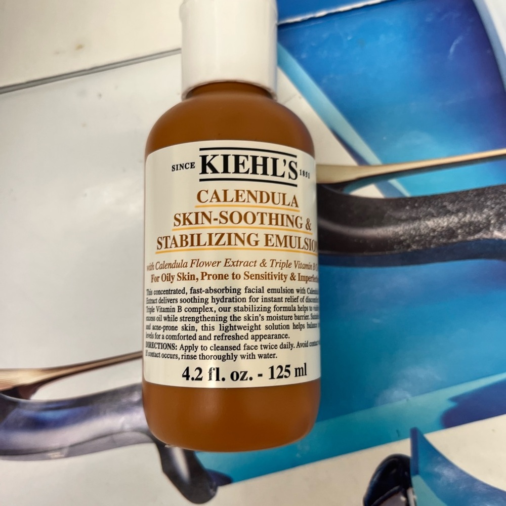 Kiehl’s Calendula Skin Soothing & Stabilizing Emulsion 125ml Redness Care